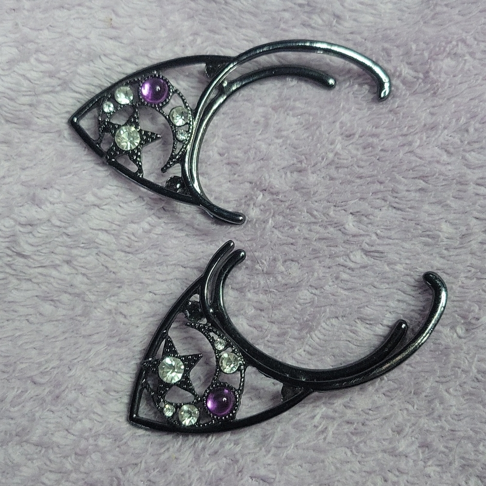 Hot Topic Cat Moon and Star Ear Cuffs